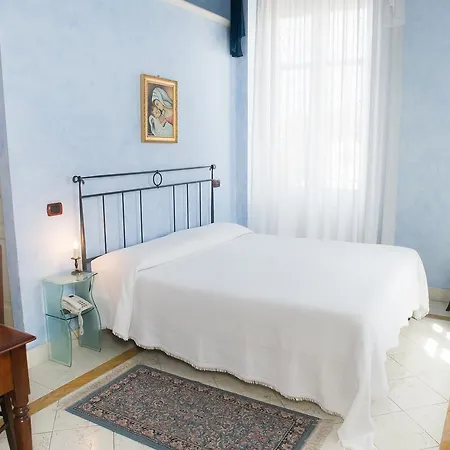 Liberty Guest house *